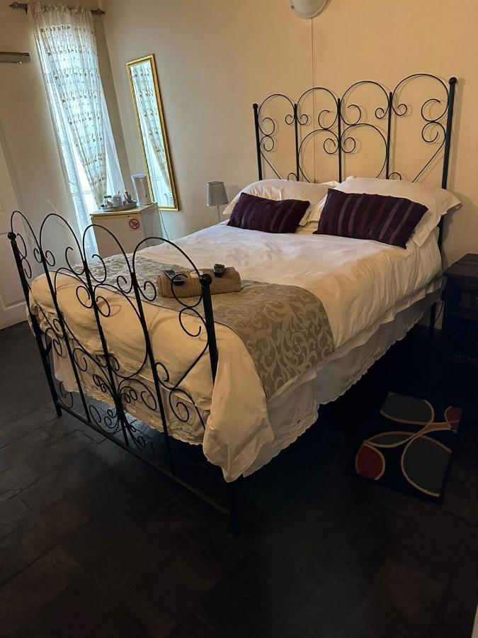 Just Tiffany Guest House & Conference Facility بوتشيفستروم المظهر الخارجي الصورة