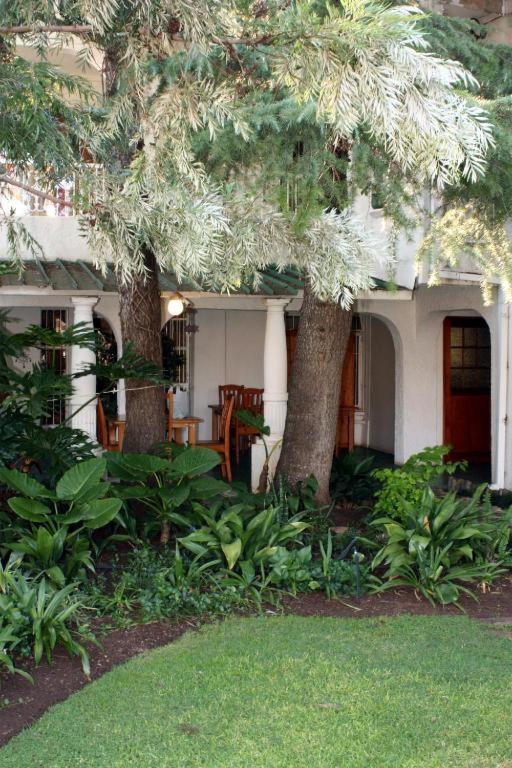 Just Tiffany Guest House & Conference Facility بوتشيفستروم المظهر الخارجي الصورة